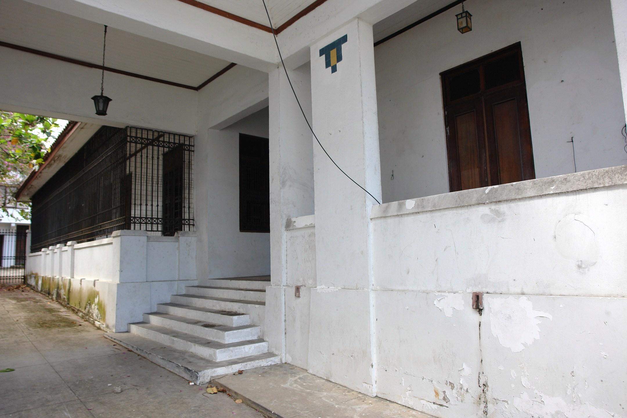 Residencia Dr. Eugenio Fernández García - Ponce de Leon 652 - San Juan (Miramar) - 2012 00019